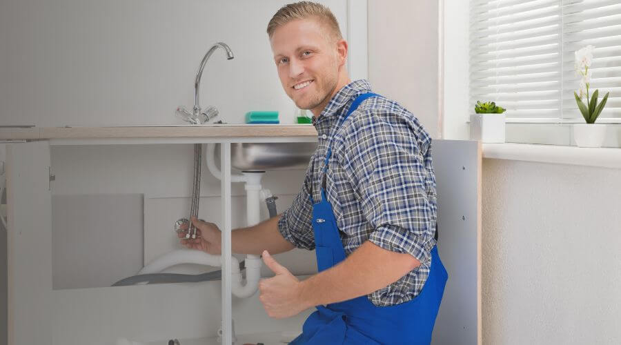 Expert burst pipe repair services in Bloomingdale, MI